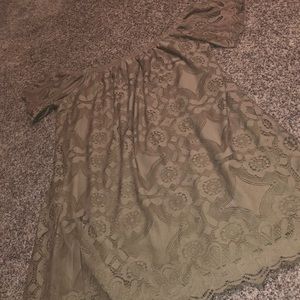 Olive green off the shoulder dress🍃